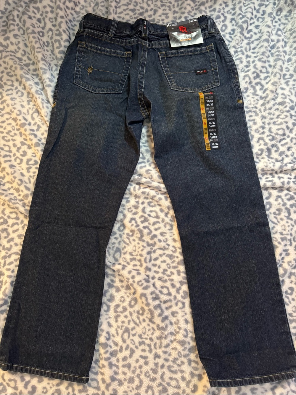 Ariat Men’s Relaxed Straight Jeans in Dark Blue